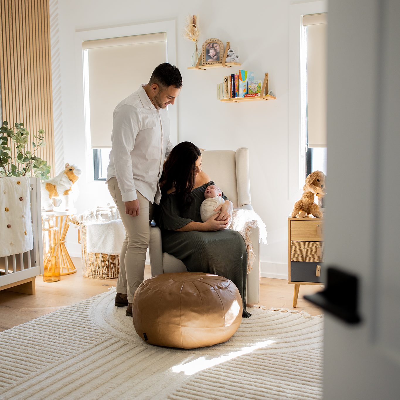 portraits-in-babys-room-with-mom-and-dad-boho-nursery-photos